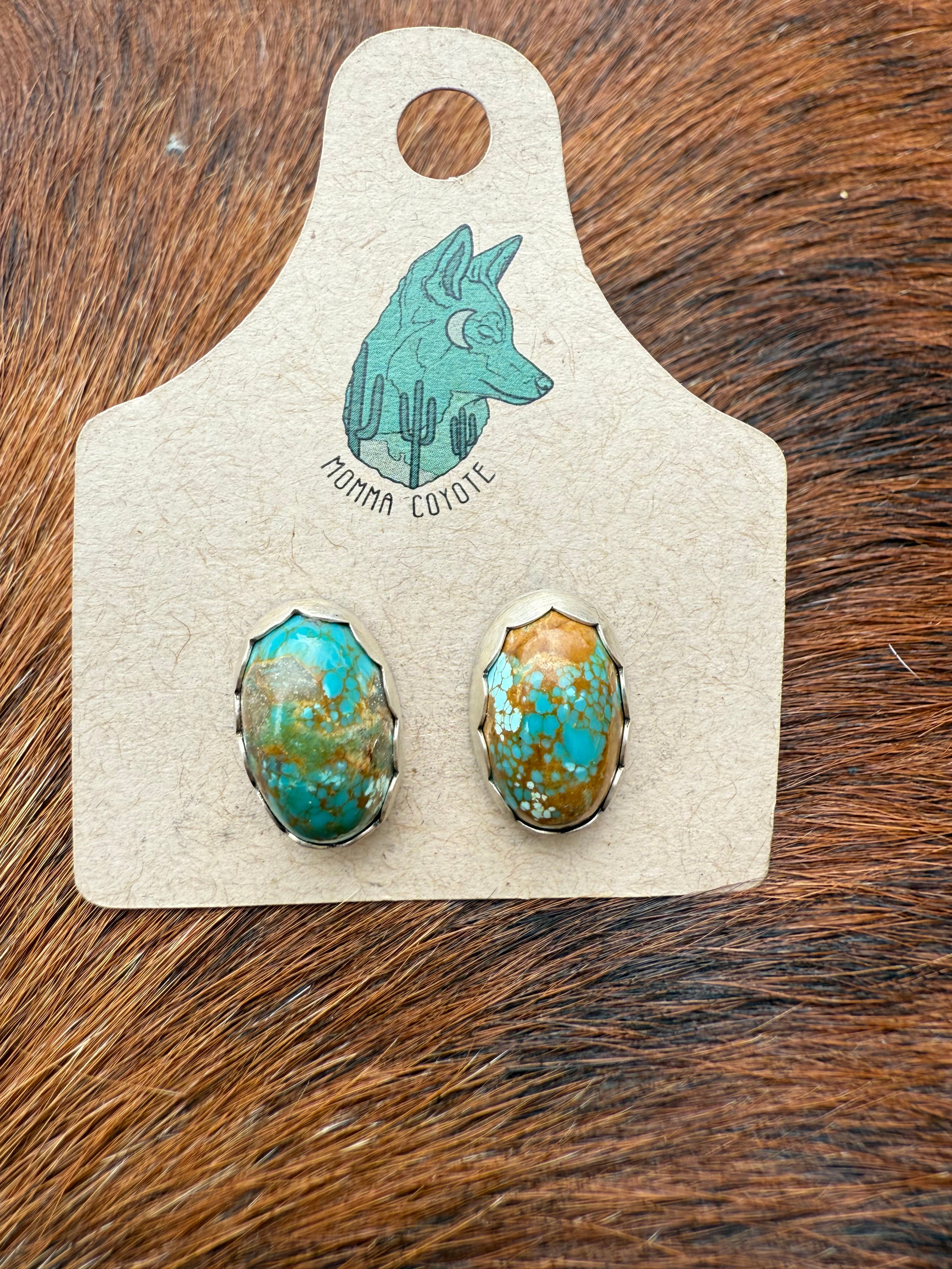 Amaroo Oval Studs