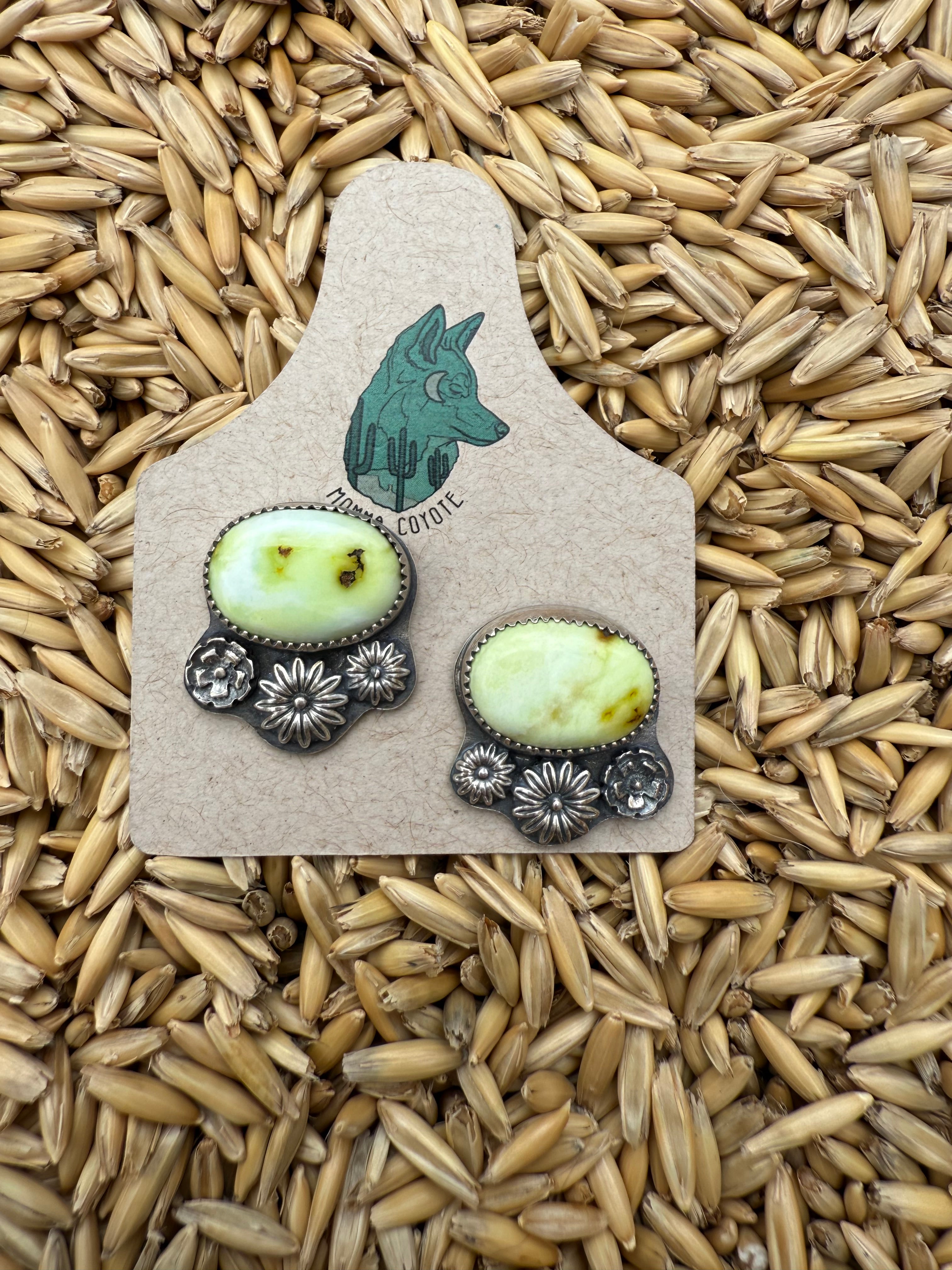 Palamino Flower Studs
